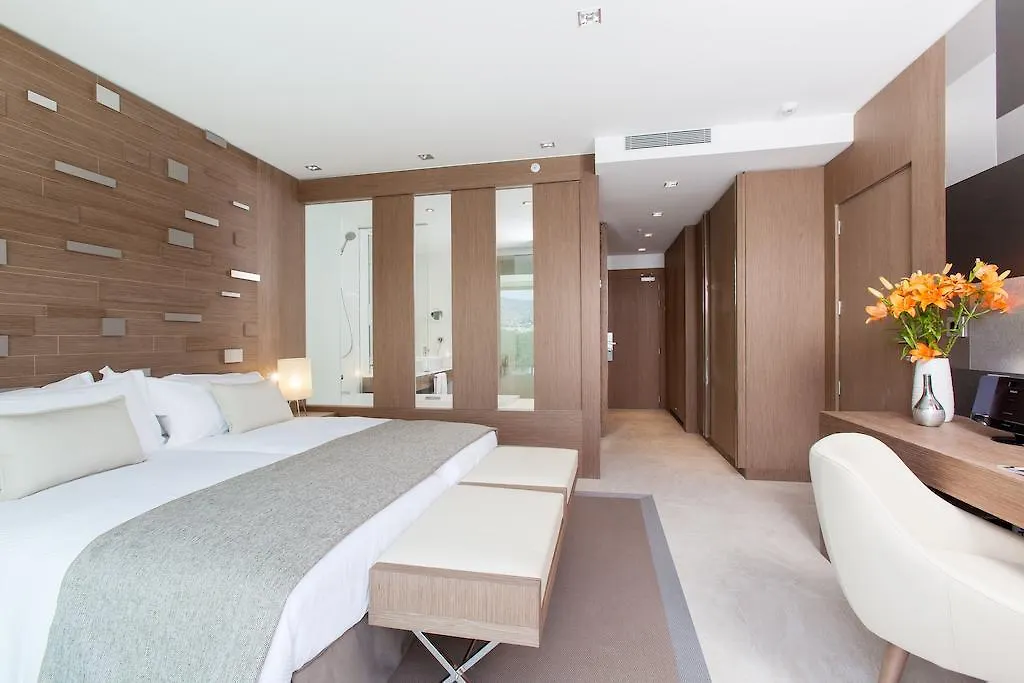 ***** Hotel The Oasis By Don Carlos Resort (Adults Only) Marbella Spanje